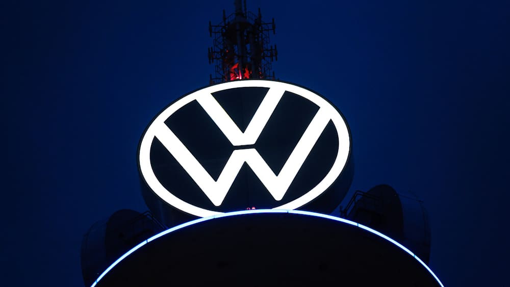 Automobile industry: Additional charge in case of VW diesel