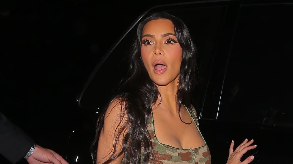 Kim Kardashian rocks her law exam for the second time للمرة