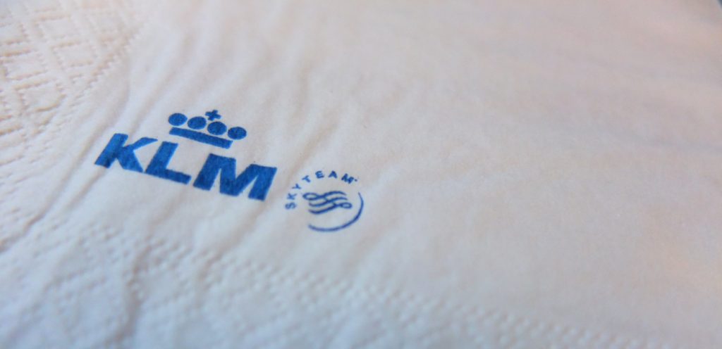 Paid Food and Drinks: Don't Pay for Meals: KLM doesn't do like Lufthansa