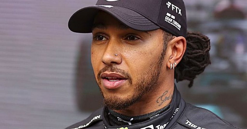 Hamilton wing disaster - 50,000 euros fine for Verstappen