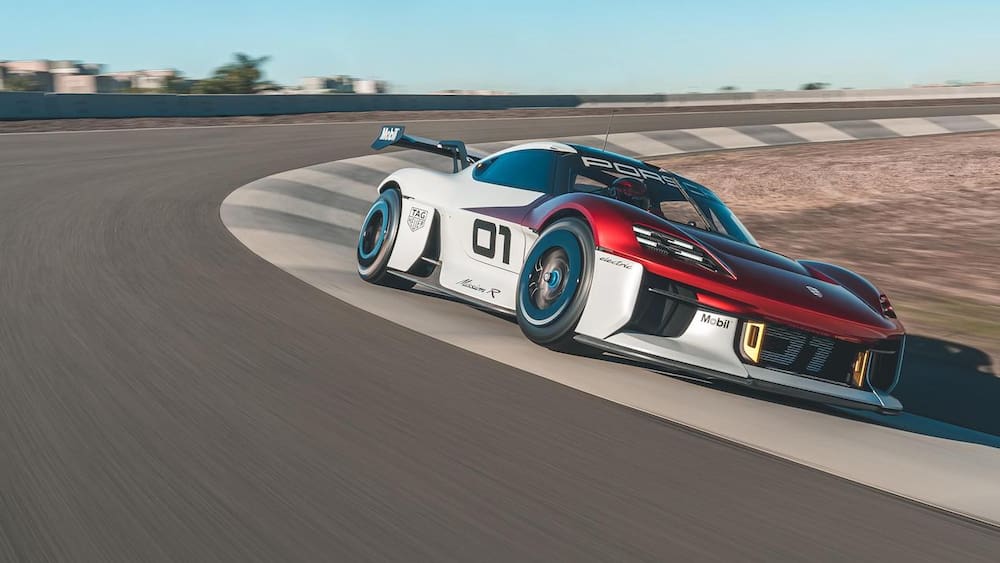 Porsche Mission R: This is how the electric Porsche race car works