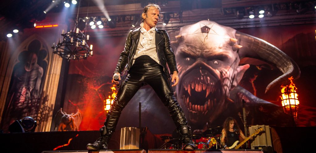 Iron Maiden singer: Heavy metal pilot Bruce Dickinson giving up control