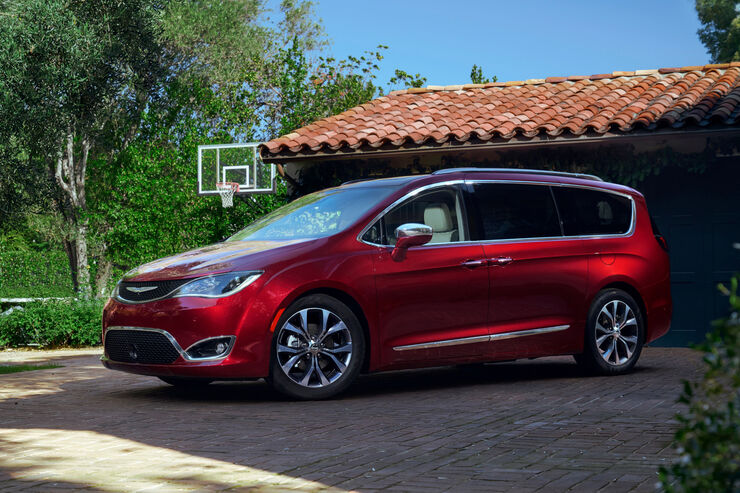 Recall Chrysler Pacifica: Fire risk with plug-in hybrids