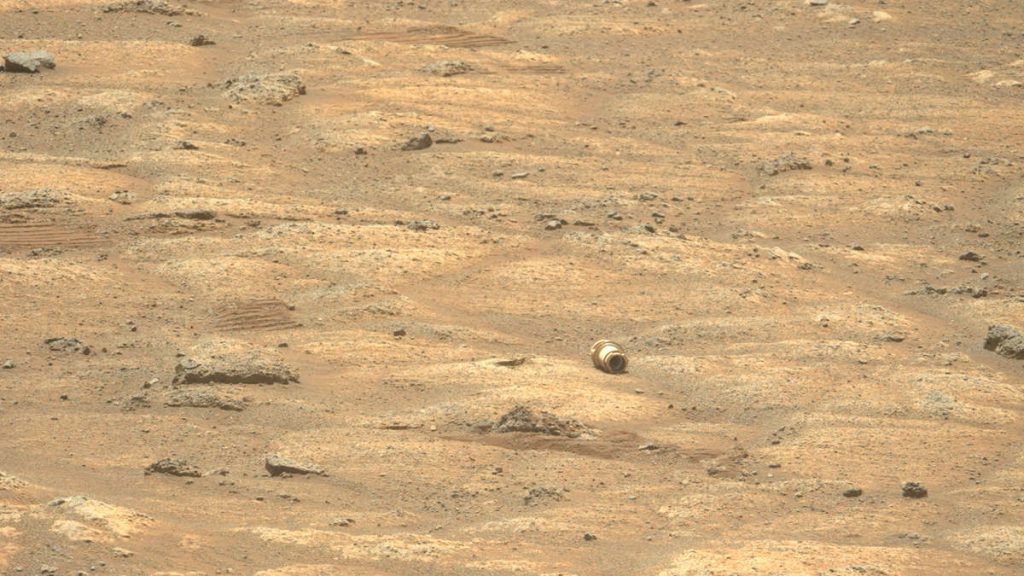The discovery of a mysterious object on the surface of Mars - NASA surprised with the explanation