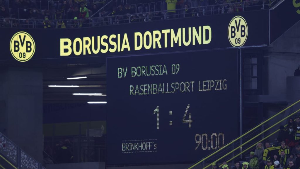Borussia Dortmund: Now the BVB has to fight for second place!  - Bundesliga