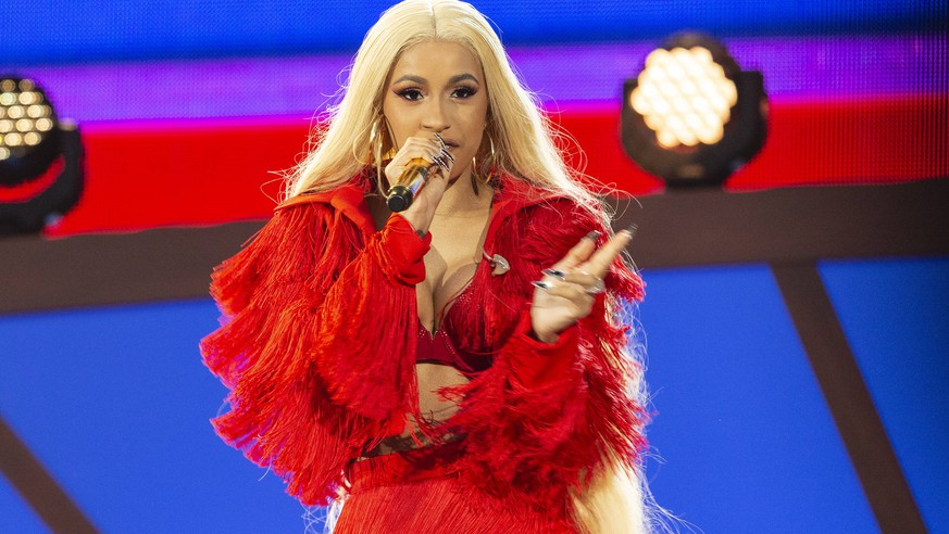 This is why rapper Cardi B deletes her social media accounts