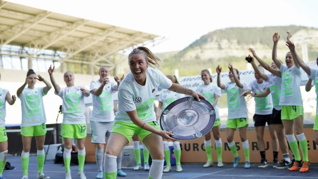Days of celebration for the players of Wolfsburg ... Will the two succeed?  |  NDR.de - Sports
