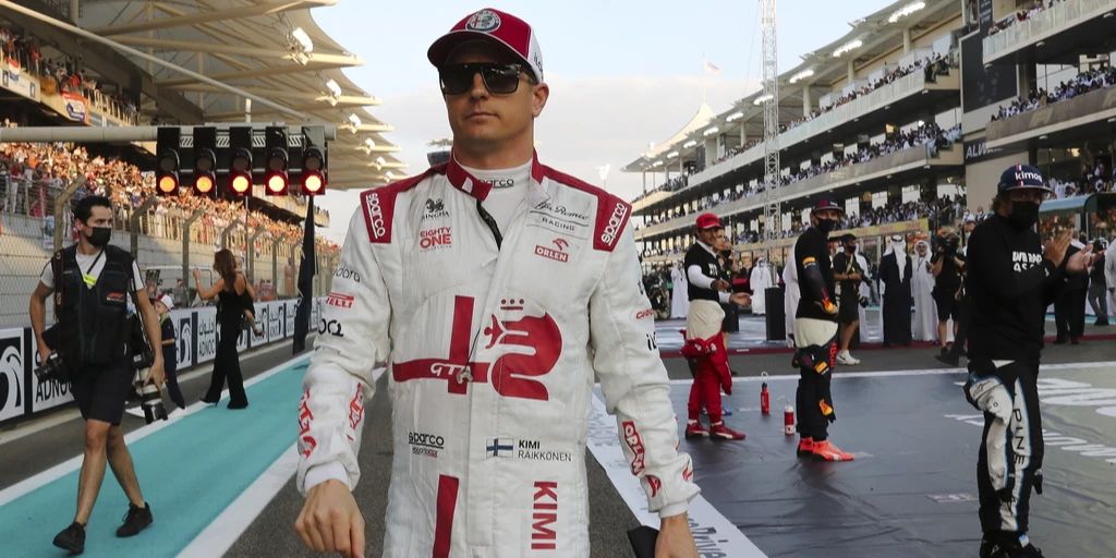 Kimi Raikkonen returns to motorsports in the NASCAR Series