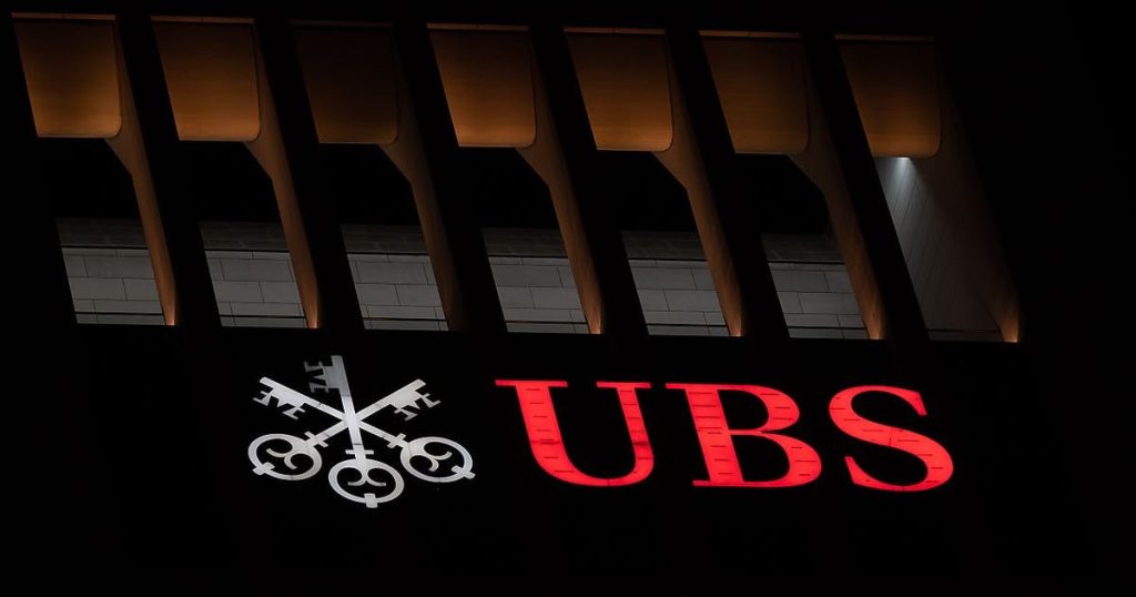 banks.  UBS settles US fraud investigation through settlement.