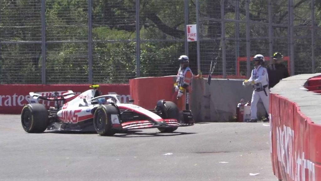 From seventh to emergency exit: Schumacher's dream explodes on lap 20