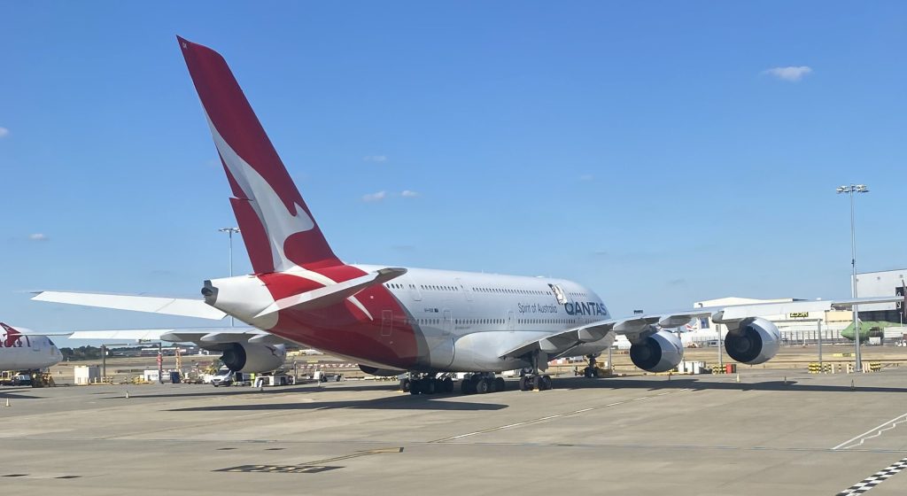 Qantas: 11-hour wait for A380 passengers due to Heathrow fatigue