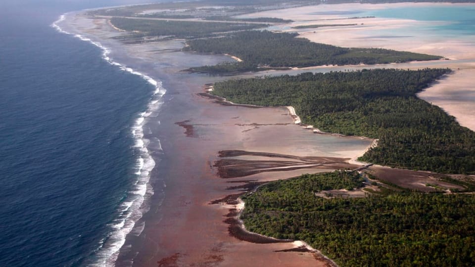 Kiribati: Paradise Island may fall victim to rising sea levels.