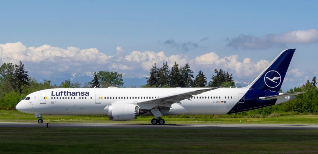 An important hurdle has been passed: will Lufthansa get the first Boeing 787 in August?