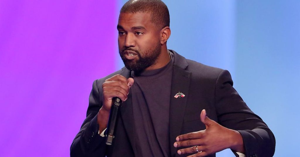 United States of America.  Kanye West announces her collaboration with American fashion company Gap.