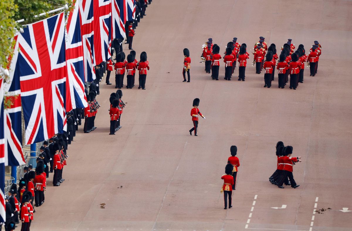 The Coldstream Guard team still looks a bit disorganized in this shot.  (September 19, 2022)