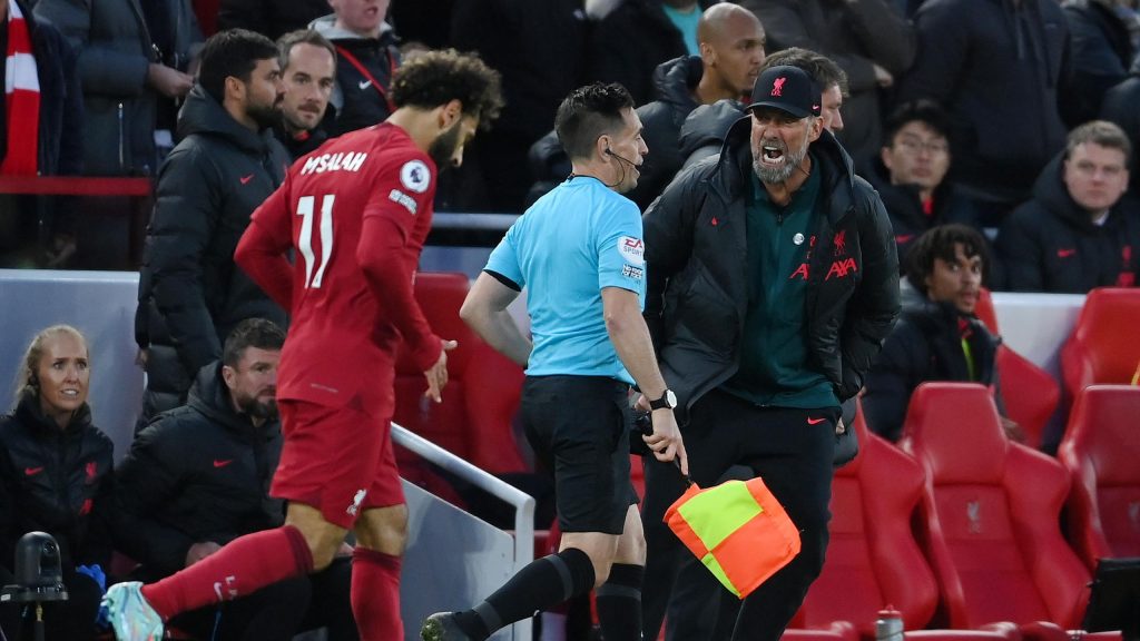 Liverpool: Jurgen Klopp flies against Manchester City after a wave of anger