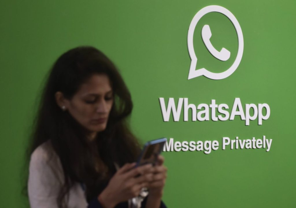 Whatsapp: update delays everything - you will search for this function in vain