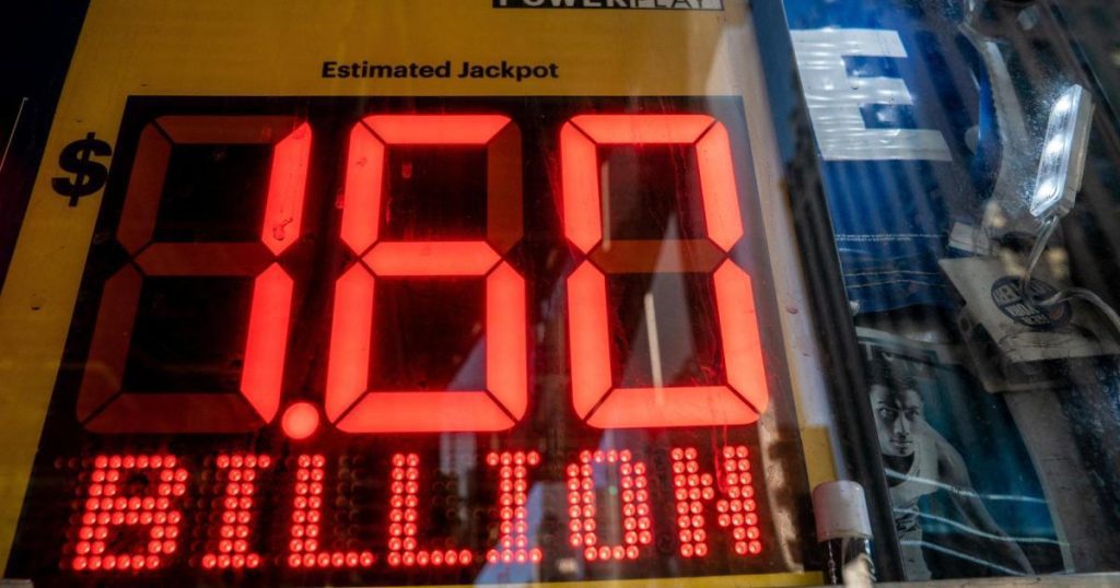 World record: US lottery jackpots soar to $1.6 billion